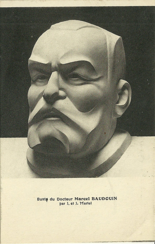 Buste du Dr Marcel Baudouin.