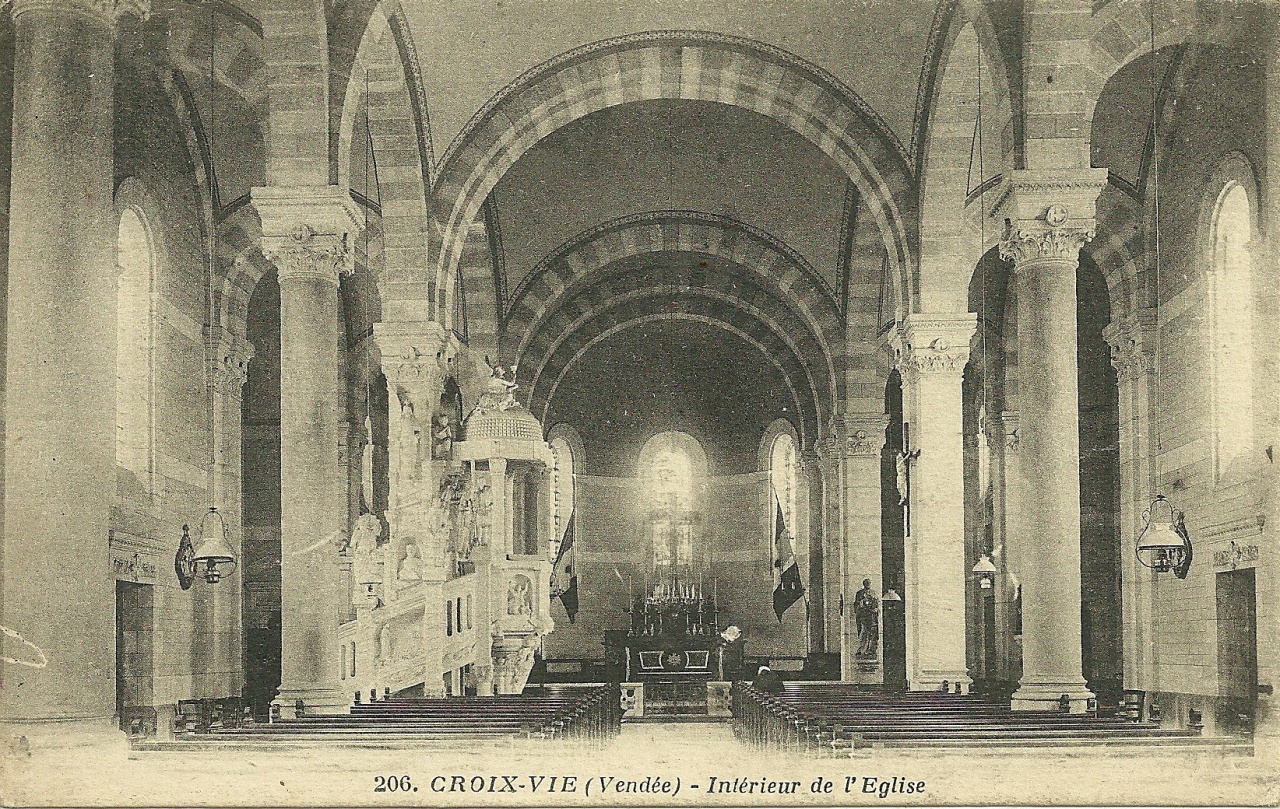 Croix-de-Vie, intérieur de l'église.