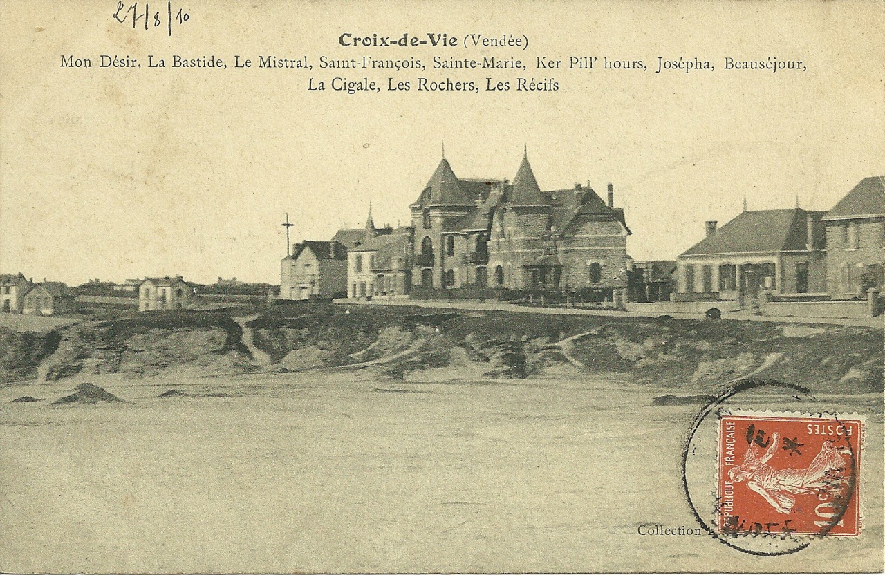 Croix-de-Vie, les villas sur la corniche.
