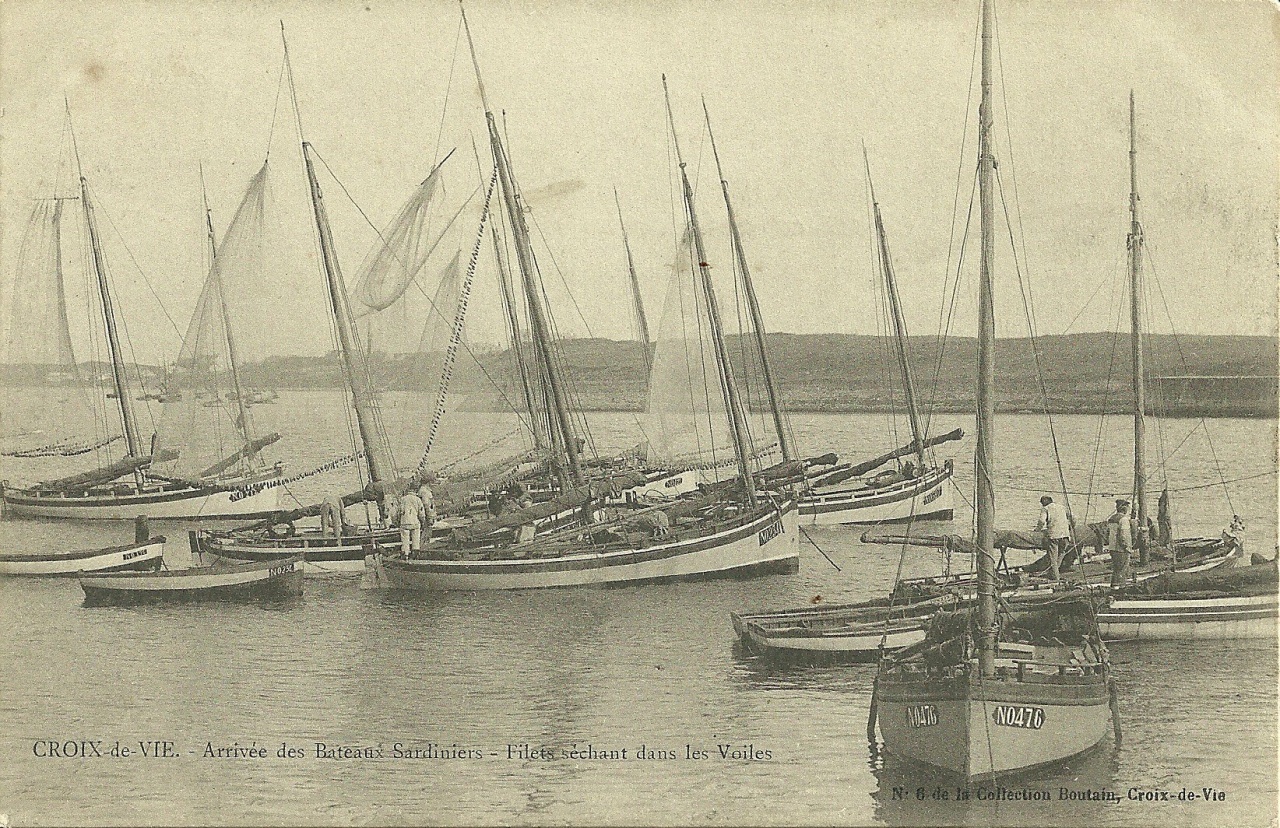 Croix-de-Vie, arrivée des bateaux sardiniers.