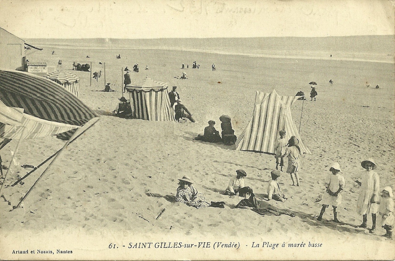 St-Gilles-sur-Vie, la plage à marée basse.