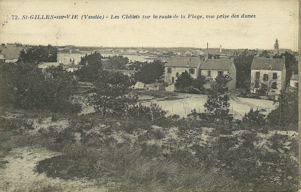 St-Gilles-sur-Vie, les chalets route de la plage.