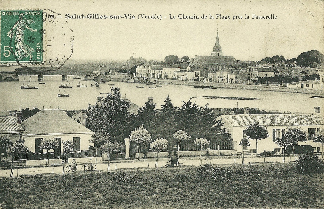 St-Gilles-sur-Vie, le chemin de la plage.