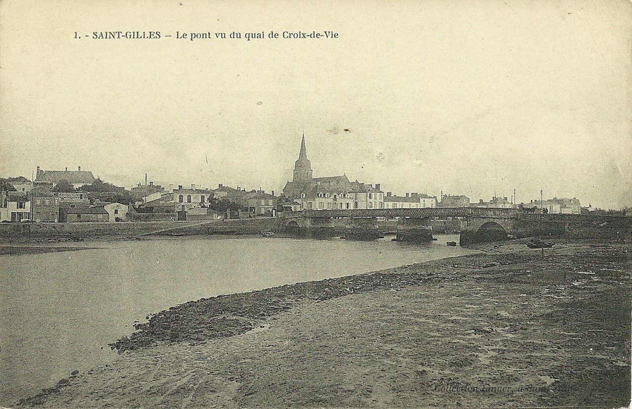 St-Gilles-sur-Vie, le pont vu du quai de Croix-de-Vie.