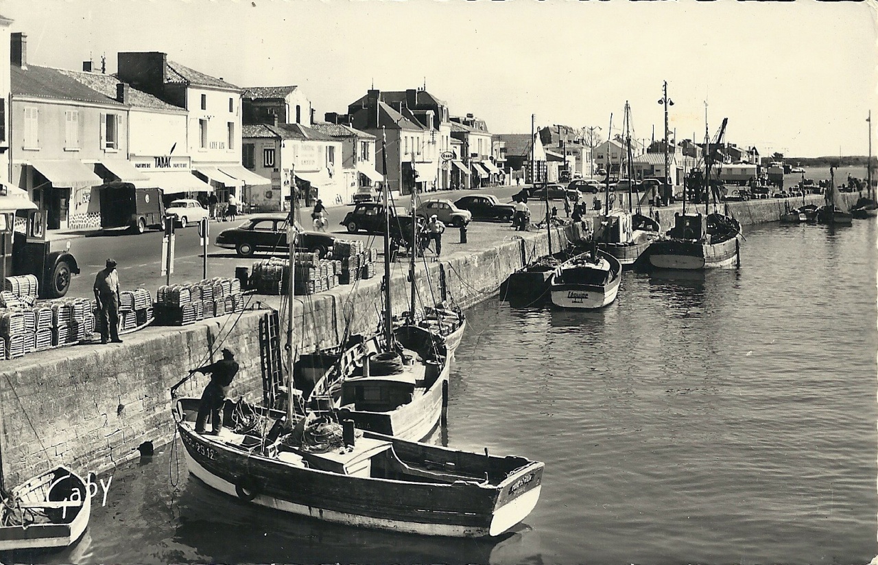 St-Gilles-Croix-de-Vie, le quai et le port.