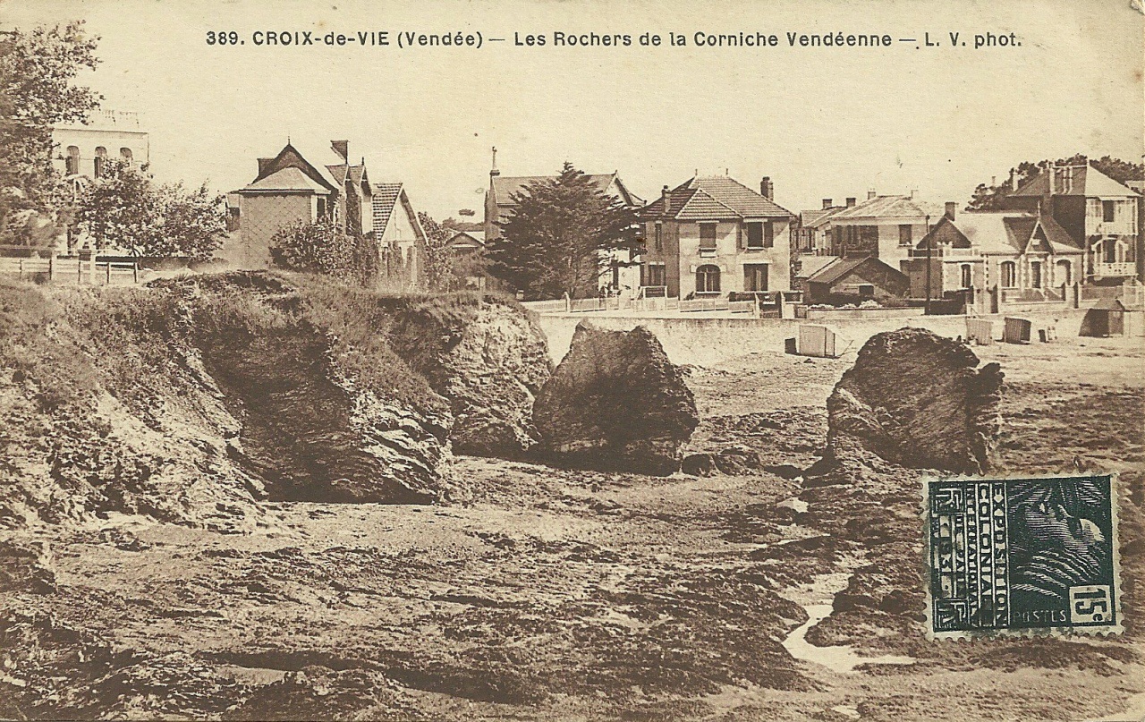 Croix-de-Vie, les rochers de la corniche vendéenne.