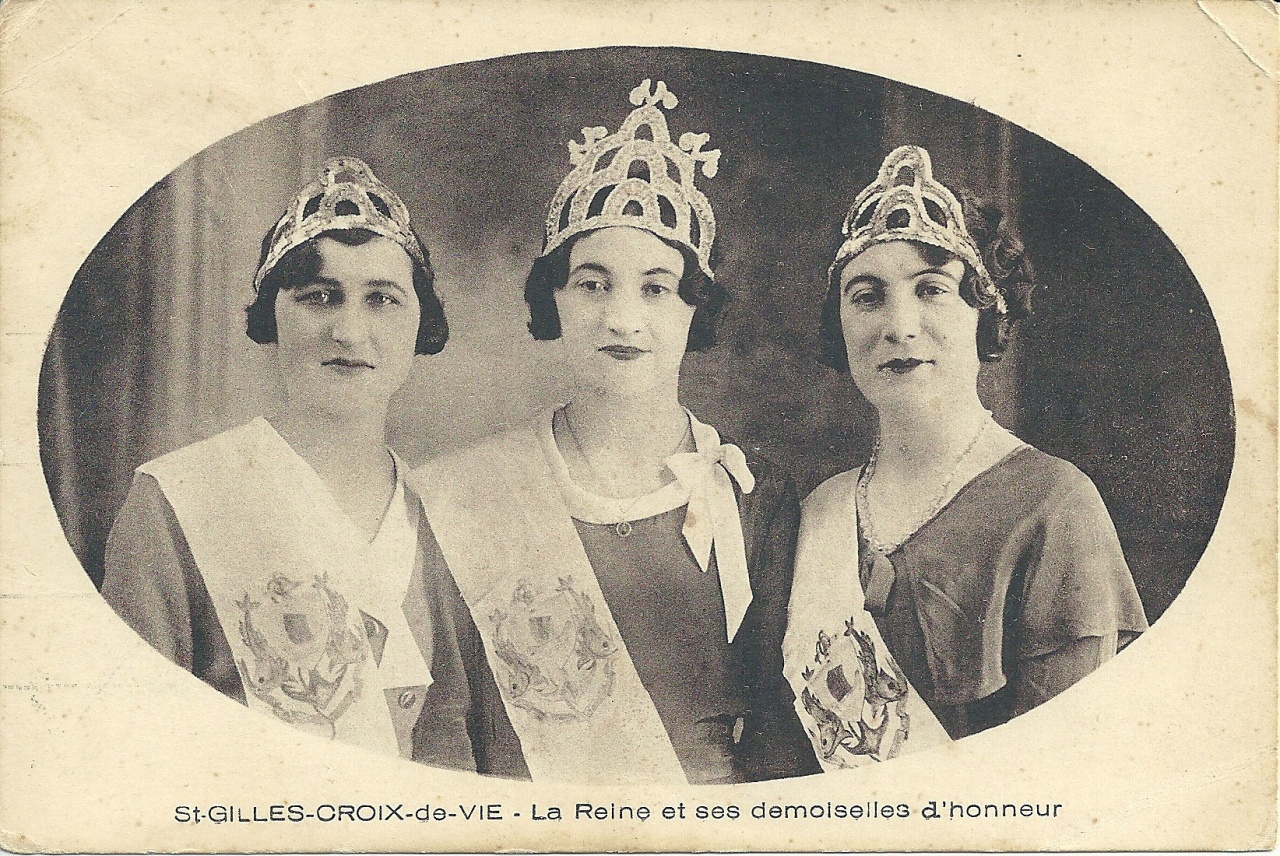 St-Gilles-Croix-de-Vie, la Reine et ses demoiselles d'honneur.