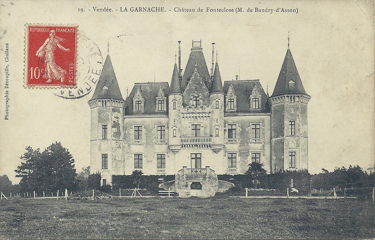 La Garnache, château de Fonteclose.