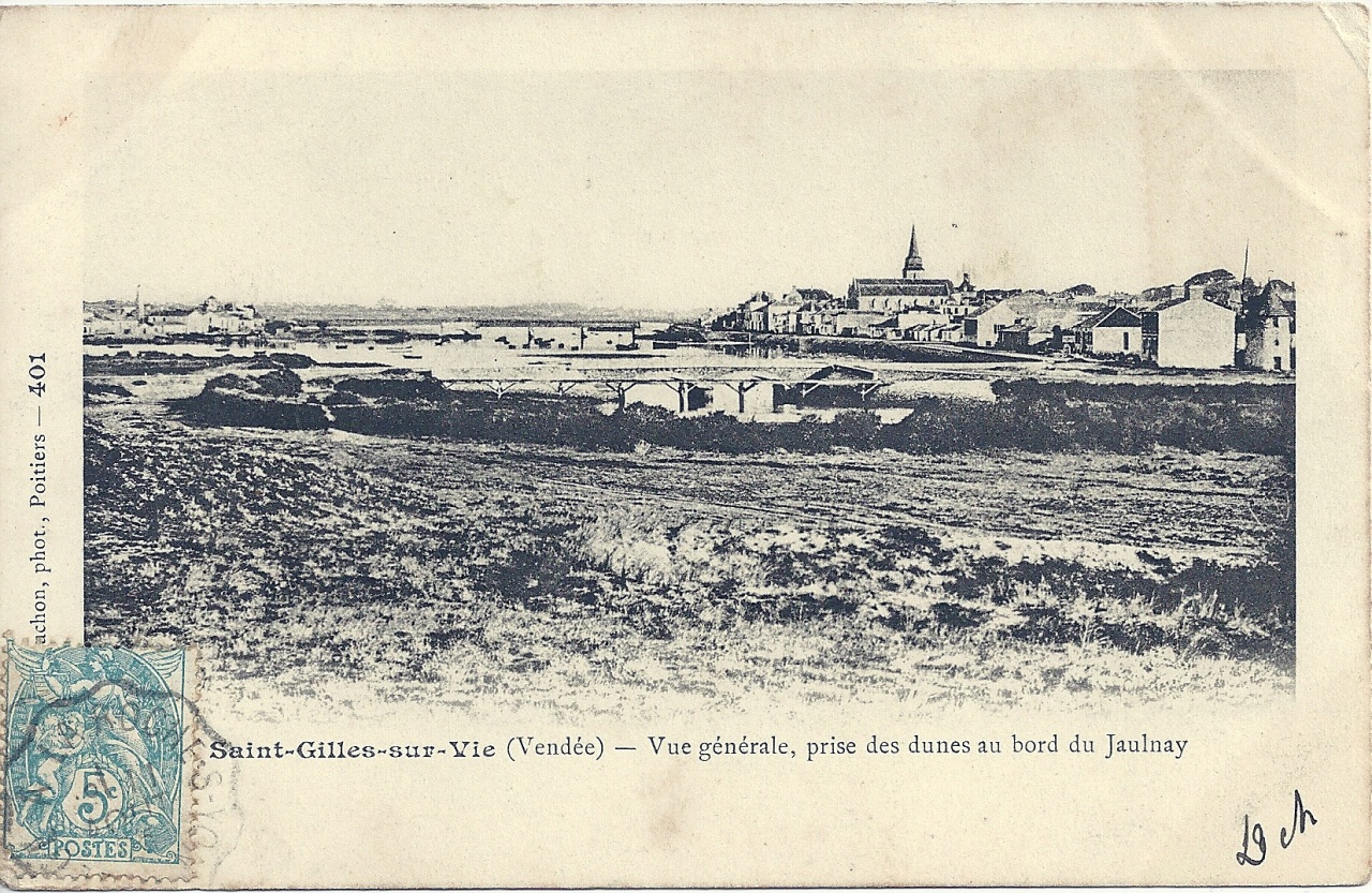 St-Gilles-sur-Vie, vue générale, prise des dunes.