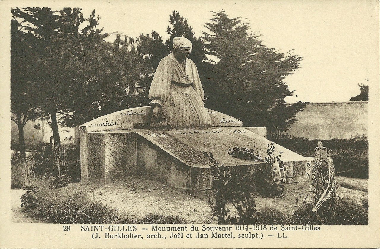 St-Gilles-sur-Vie, monument aux morts.