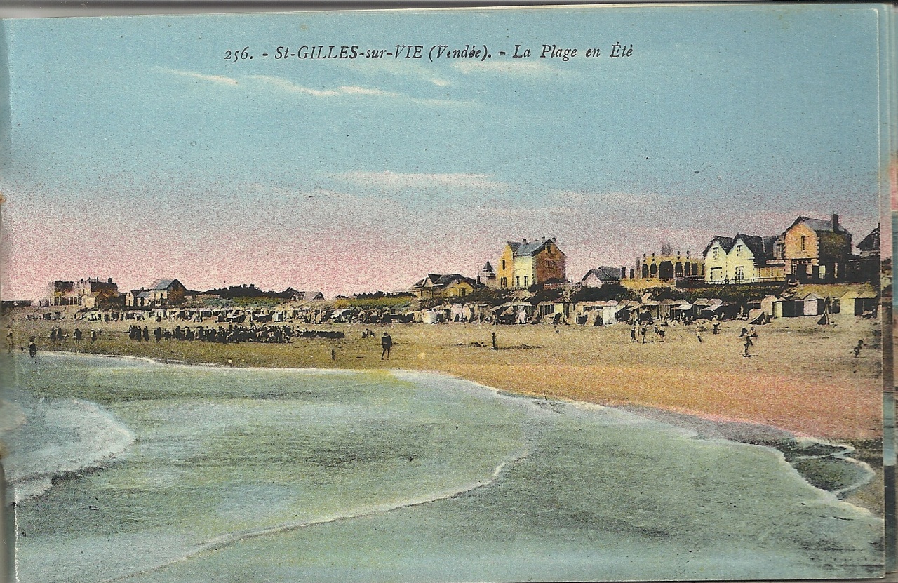 St-Gilles-sur-Vie, la plage en été.