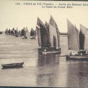 Croix-de-Vie, sortiie des bateaux sardiniers.
