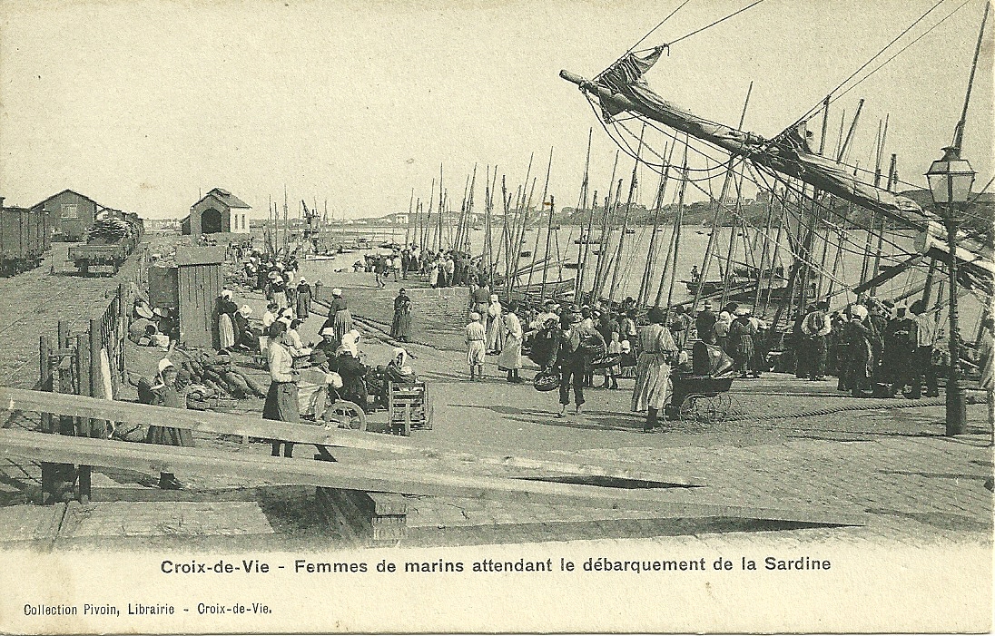 Croix-de-Vie, femmes attendant le débarquement de la sardine.