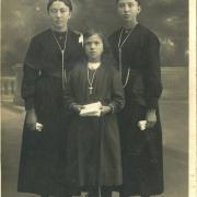 Emilienne, Georgina et Elisabeth Camus
