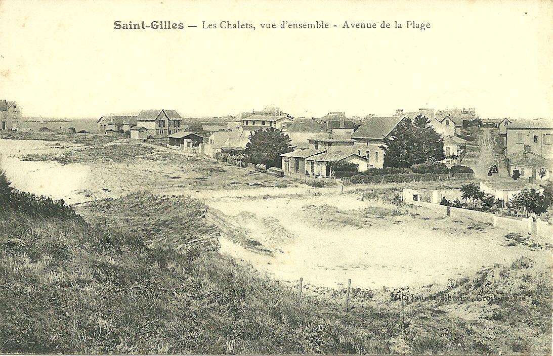 Saint-Gilles-sur-Vie, les chalets, avenue de la plage.