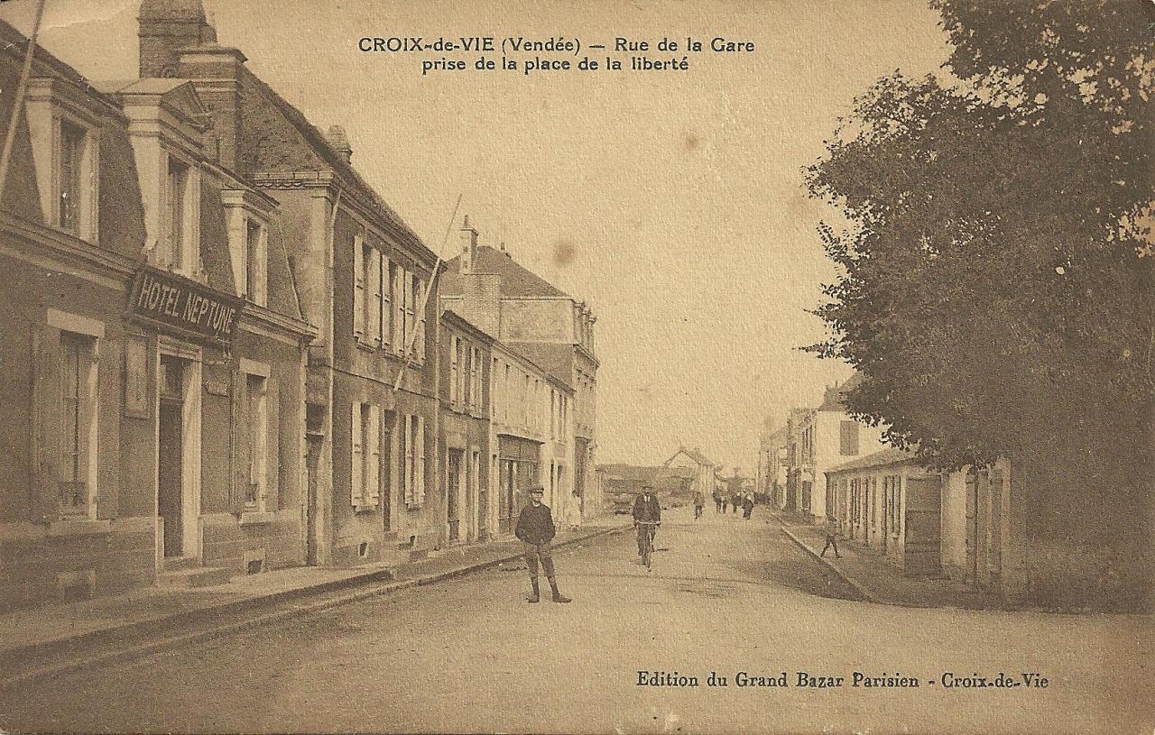 Croix-de-Vie, rue de la gare.