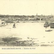 St-Gilles-Croix-de-Vie, entrée du port.