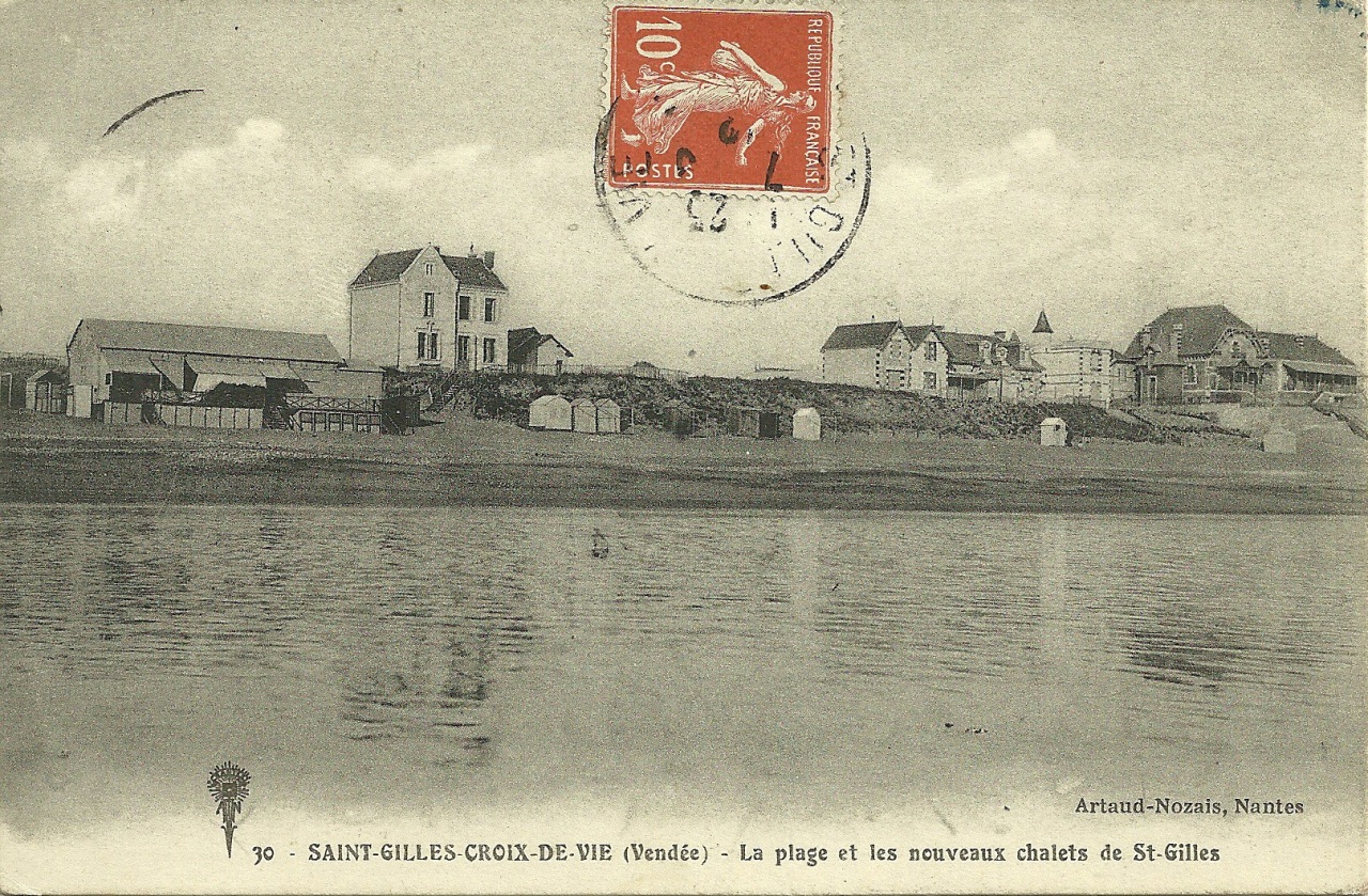 St-Gilles-Croix-de-Vie, la plage et les chalets.