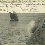 Croix-de-Vie, entrée du port.