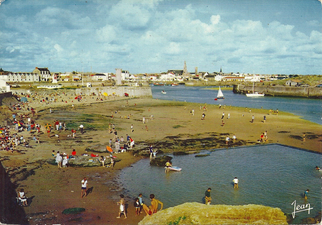 Croix-de-Vie, la plage à marée basse.