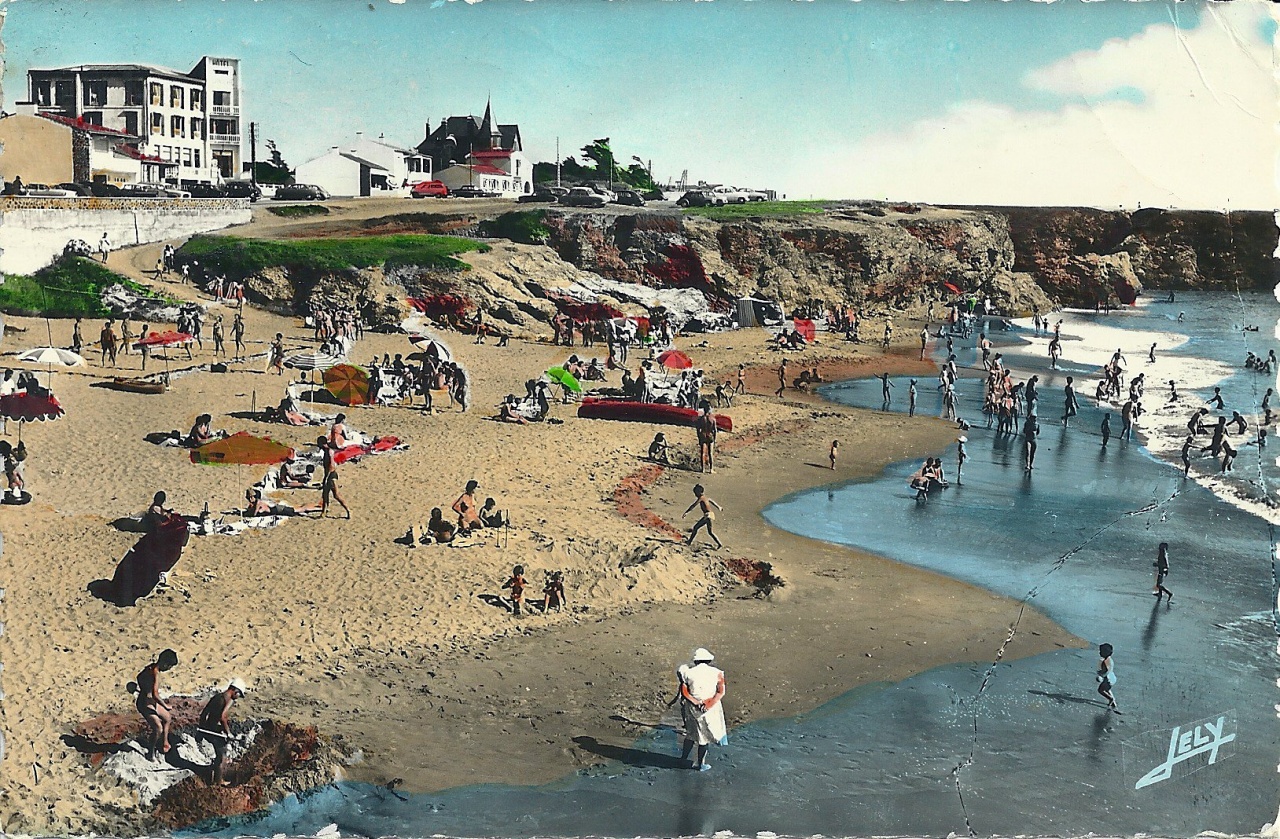 Croix-de-Vie, plage des Bussoleries.
