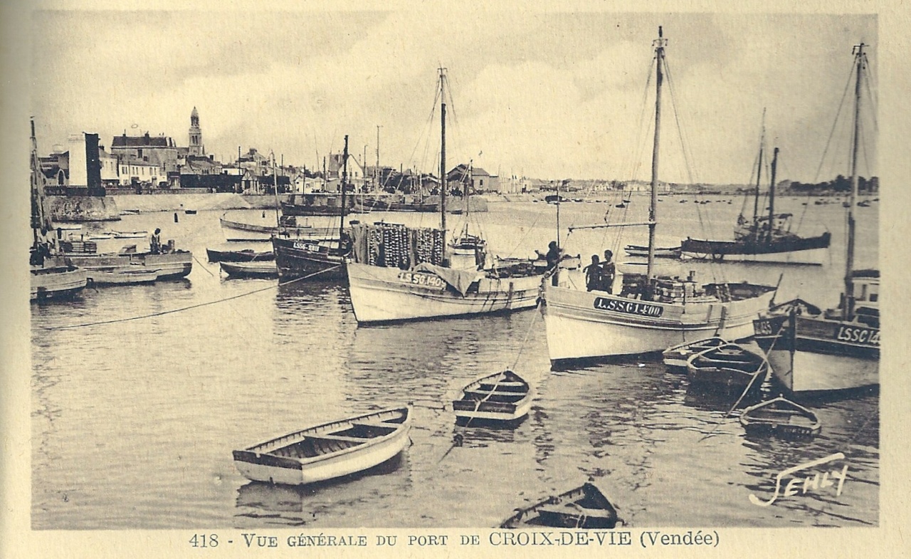 Vue générale du port de Croix-de-Vie.