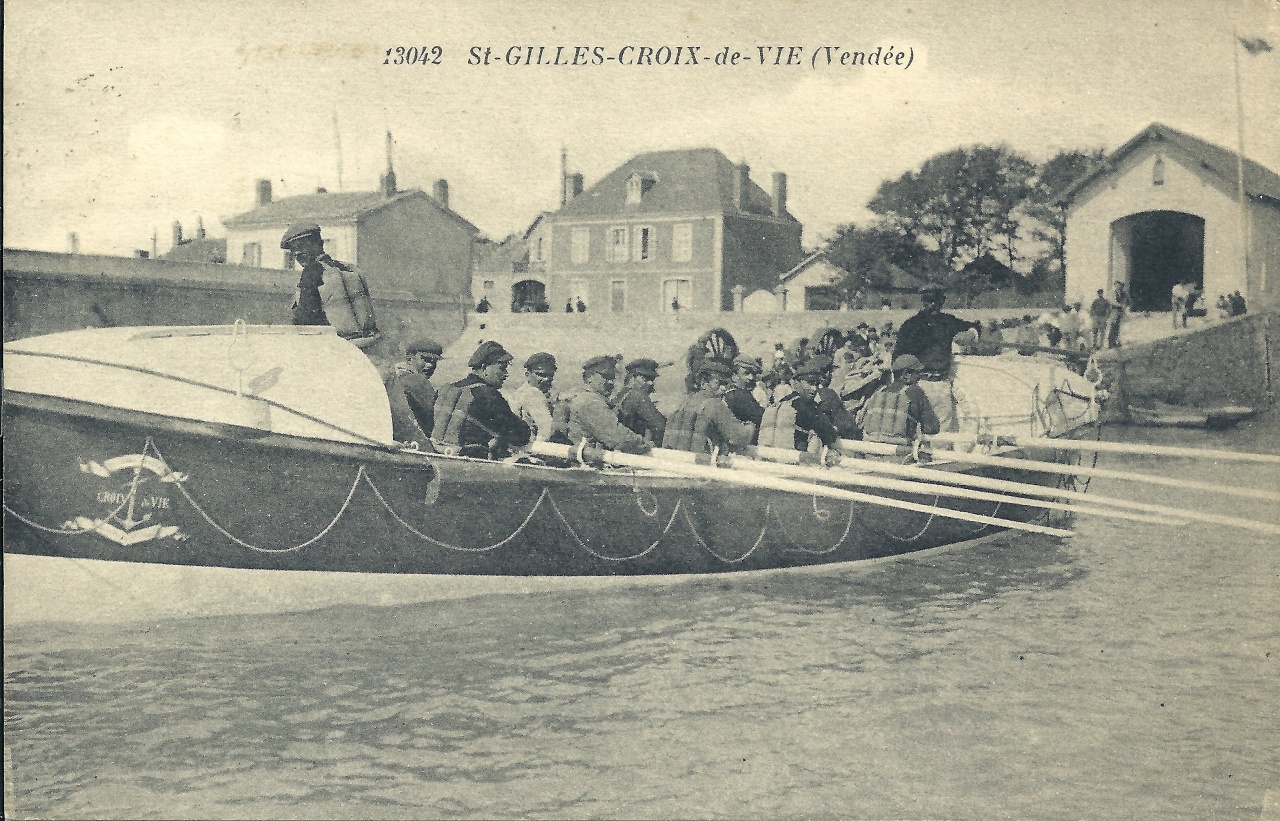St-Gilles-Croix-de-Vie, le canot de sauvetage.