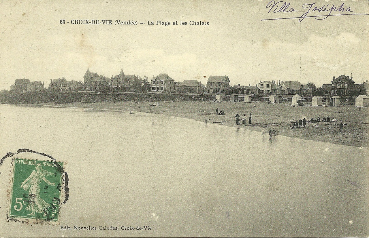 Croix-de-Vie, la plage et les chalets.