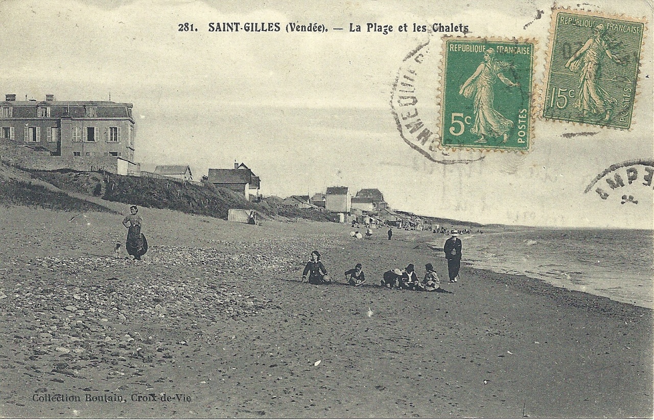 St-Gilles-sur-Vie, la plage et les chalets.