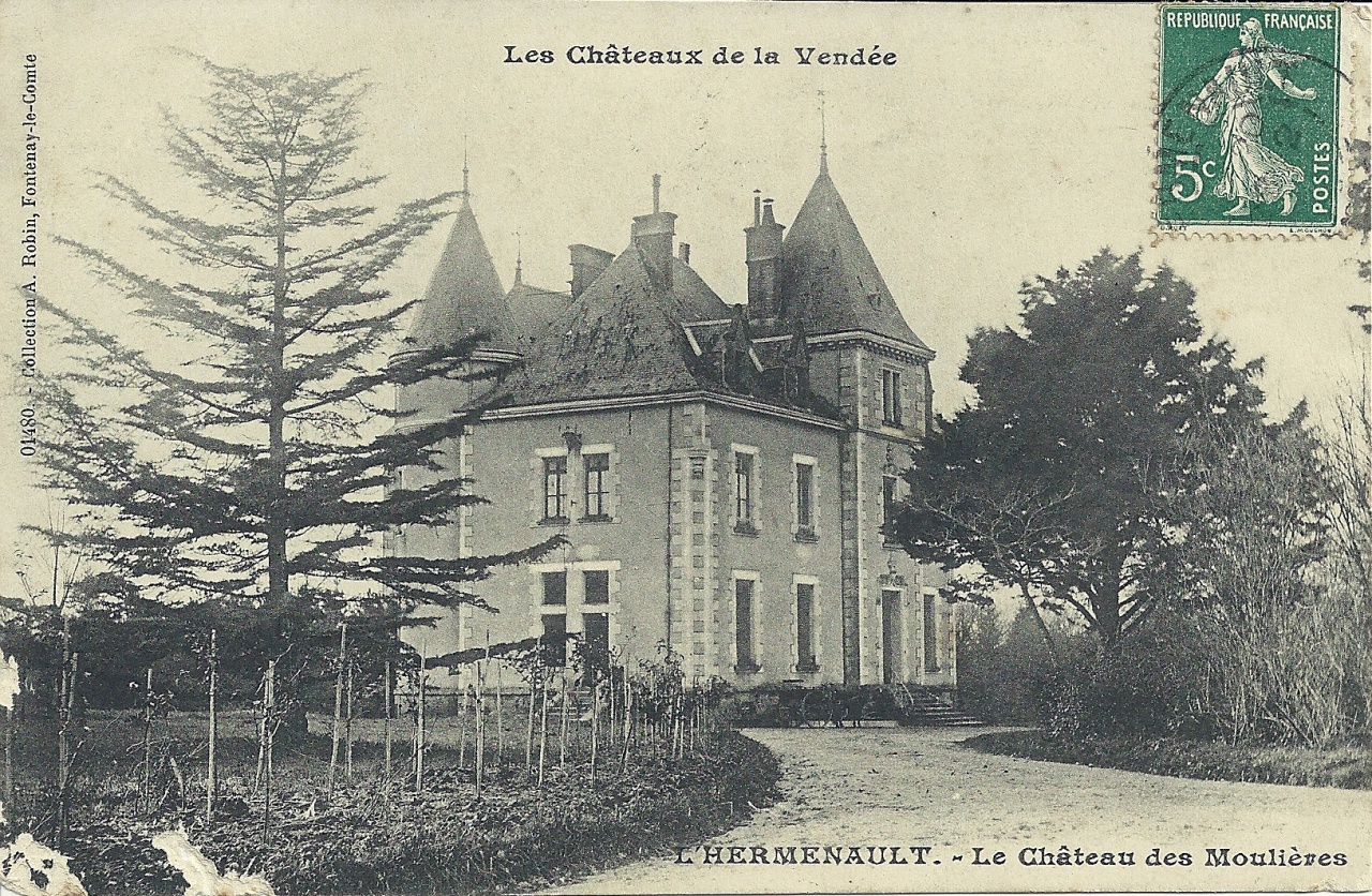 L'Hermenault, le château des Moulières.