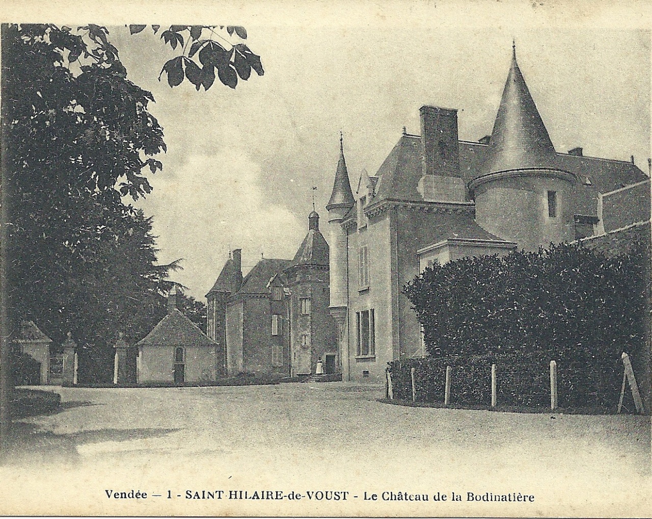 St-Hilaire-de-Voust, le château de la Bodinatière.