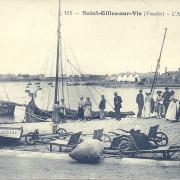 St-Gilles-sur-Vie, l'attente des bateaux.