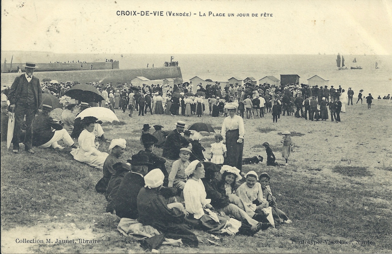 Croix-de-Vie, l'entrée du port et les chalets de la grande côte.