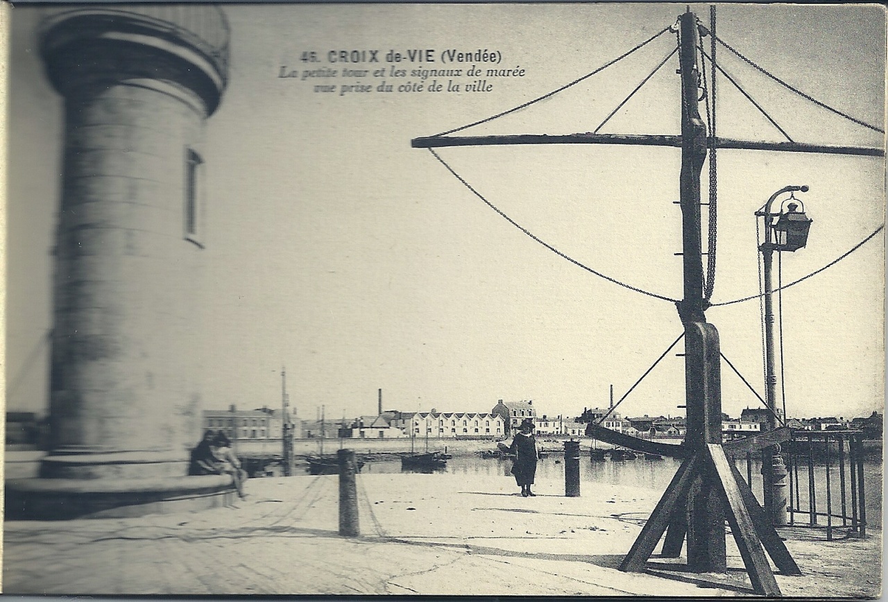 Croix-de-Vie, la petite tour et le sémaphore.