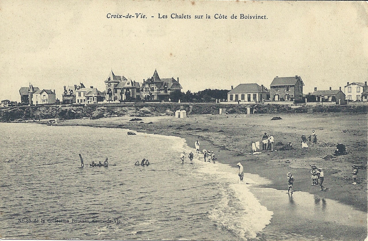 Croix-de-Vie, les chalets sur la côte de Boisvinet.