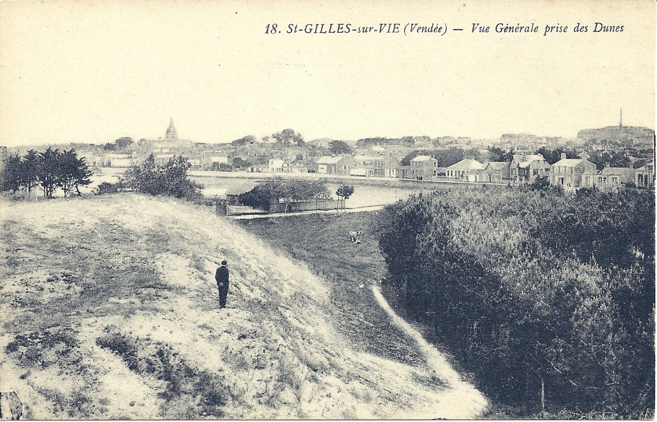 St-Gilles-sur-Vie, vue générale prise des dunes