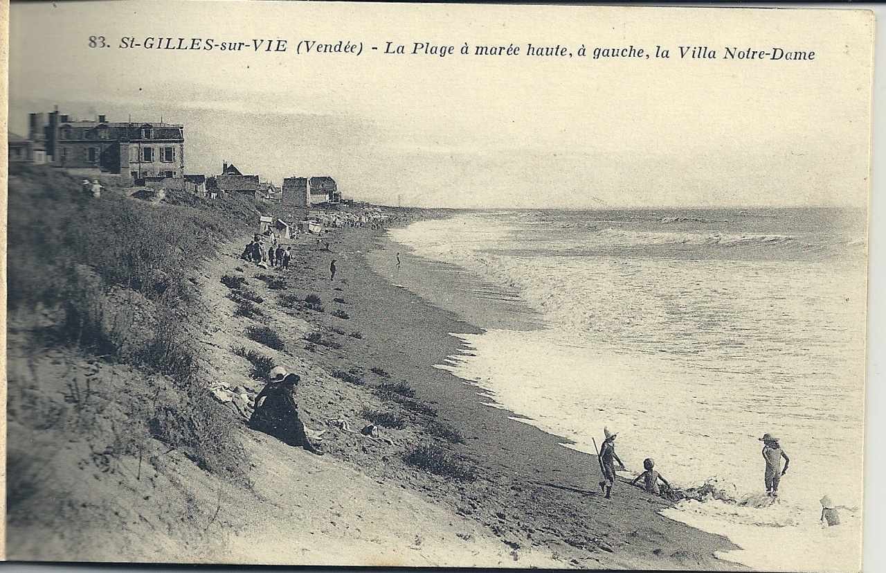 St-Gilles-sur-Vie, la plage à marée haute.