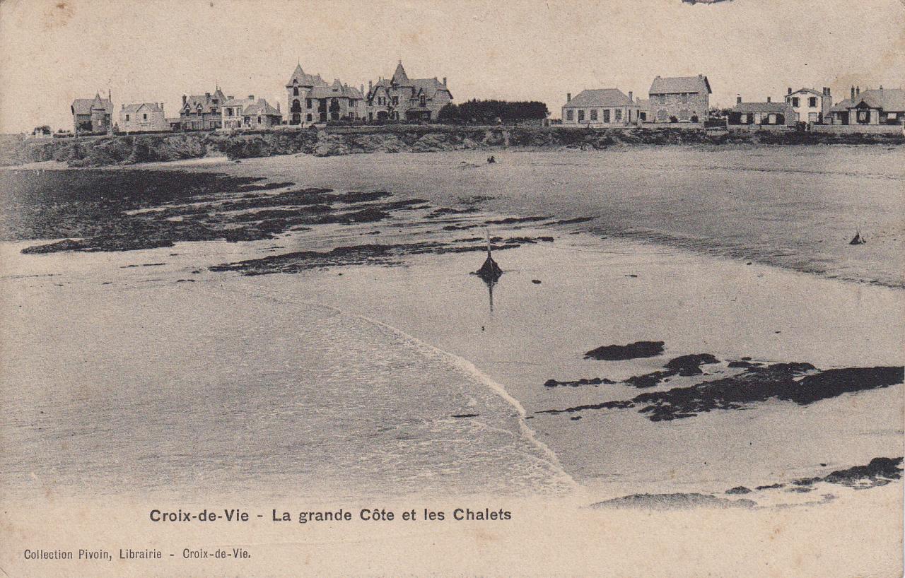 Croix-de-Vie, la côte et les chalets.