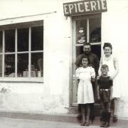 St-Gilles-sur-Vie épicerie Averty dans les années 1950.