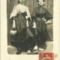 Croix-de-Vie, costume local.