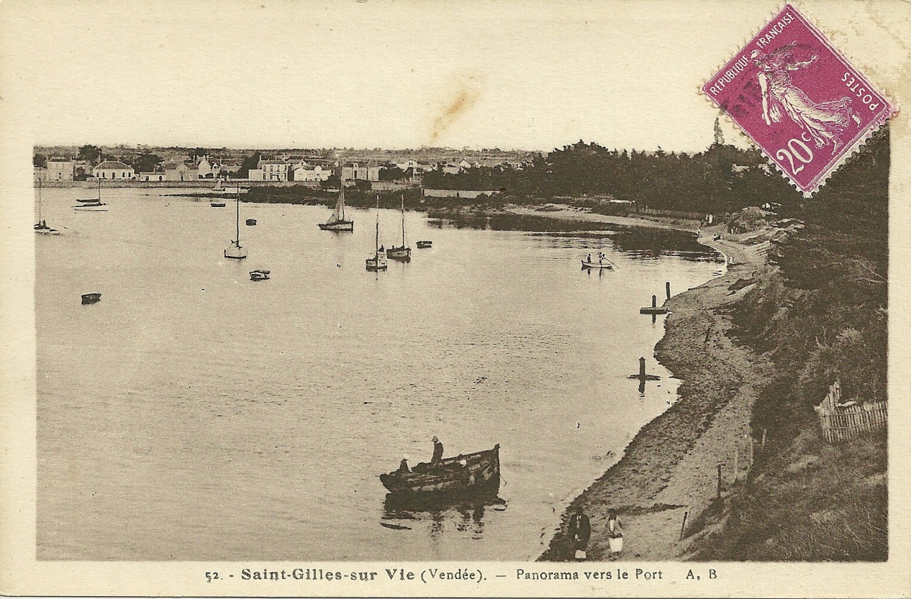 St-Gilles-sur-Vie, panorama vers le port.