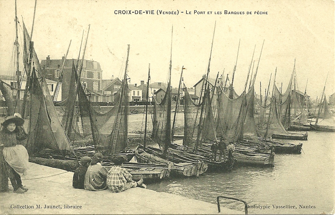 Croix-de-Vie, le port et les barques de pêche.