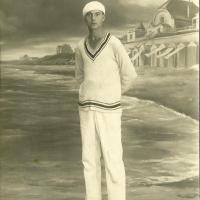 Saint-Gilles-sur-Vie, un tennisman en studio.