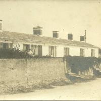 Croix-de-Vie, Port terrasse.