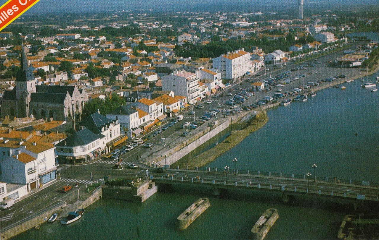 St-Gilles-Croix-de-Vie, le port et le pont.