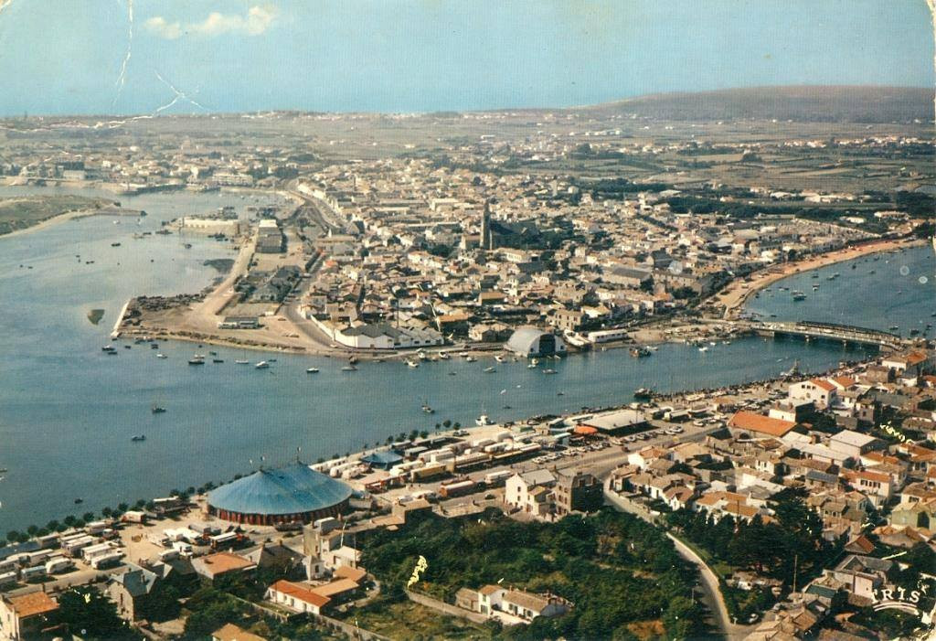Saint-GillesCroix-de-Vie, vue aérienne.